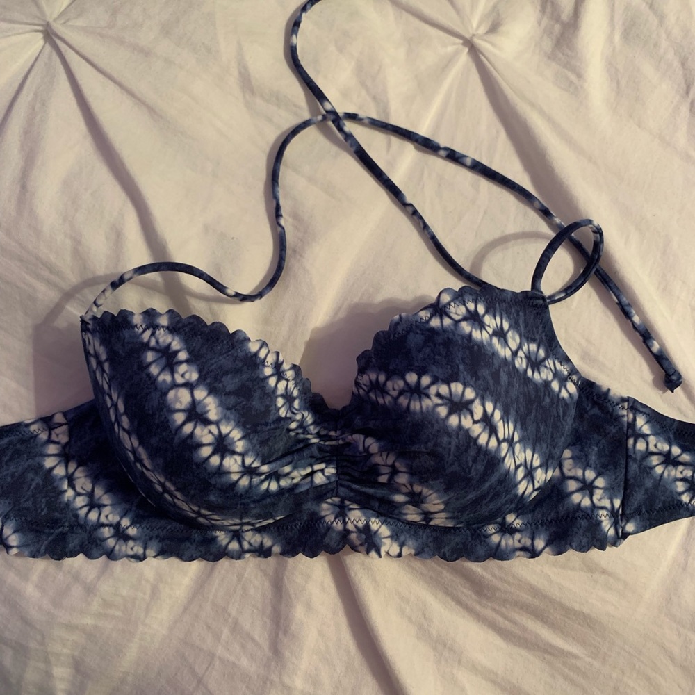 Victoria’s Secret Bikini Top